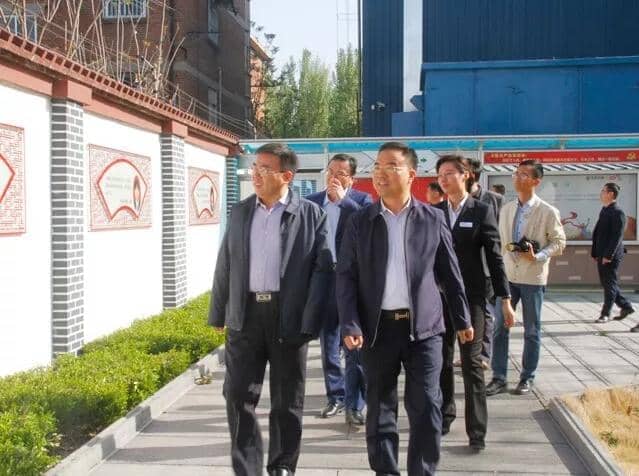 區(qū)委常委、區(qū)紀(jì)委書(shū)記、區(qū)監(jiān)委主任王慶峰調(diào)研天意機(jī)械