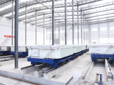 在選擇隔墻板機(jī)廠家時(shí)，需要注意什么？