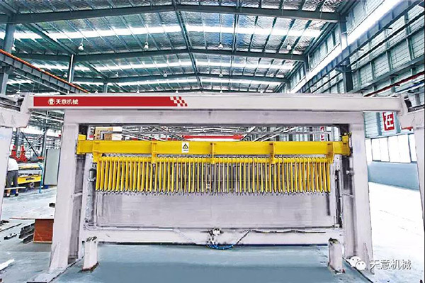 1565515677653090.jpg 拉毛機(jī).jpg